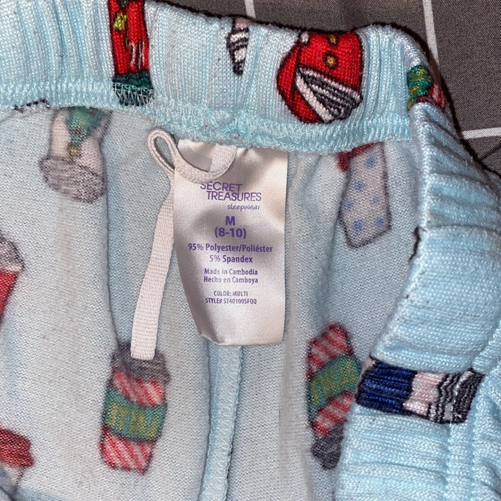 Christmas pj set - Picture 7 of 8